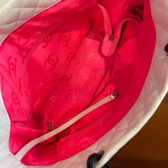 Chanel Cambon Tote - Picture 4 of 6